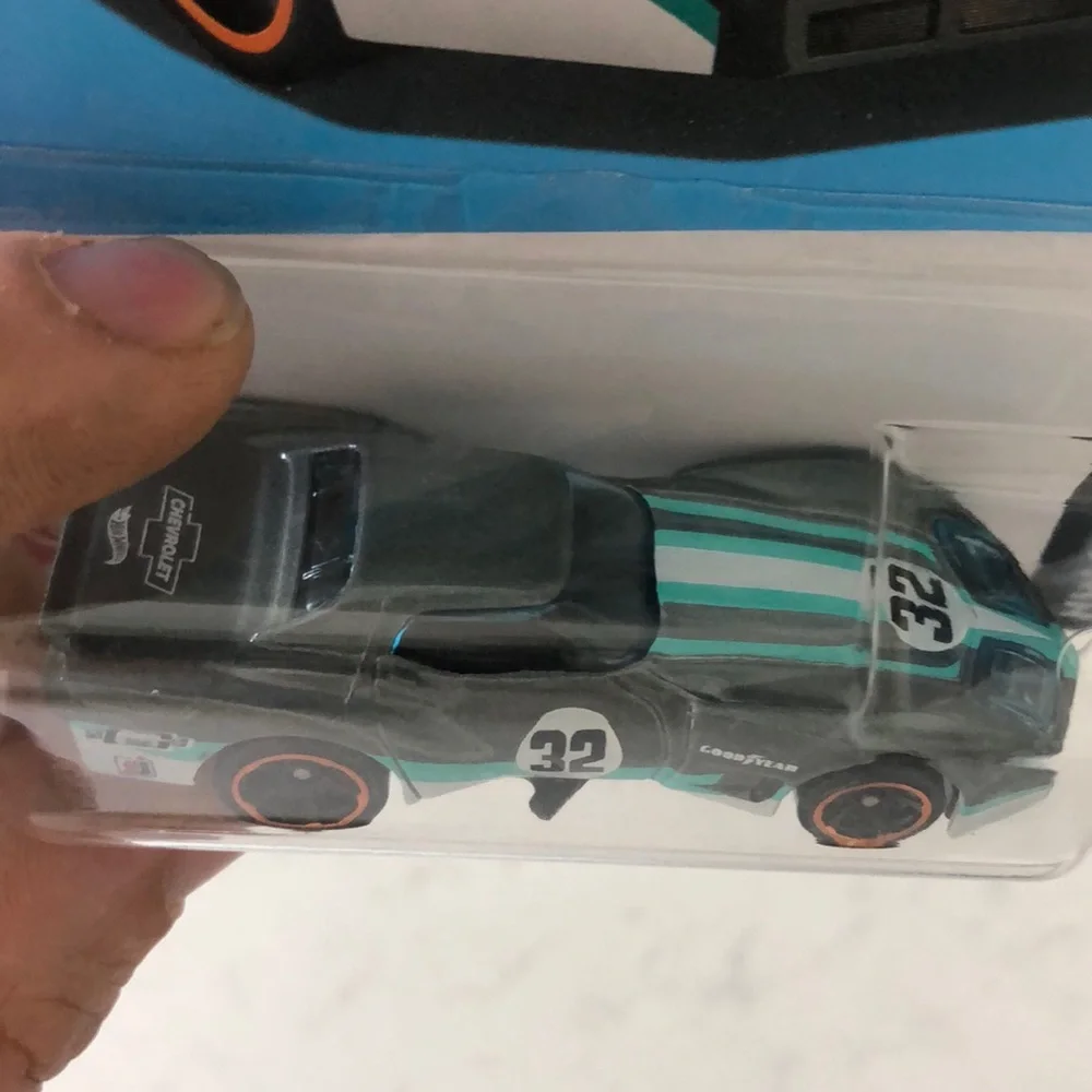 76 Greenwood Corvette Gray and Green